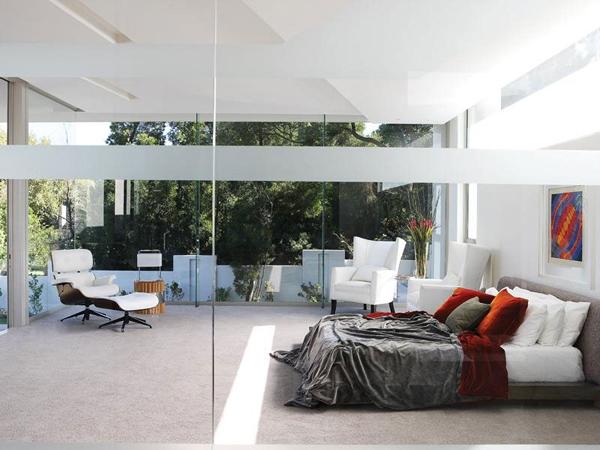 Refined Modern Residence 7