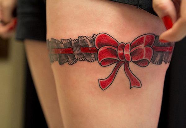 47 Brilliant Bow Tattoos On Thigh