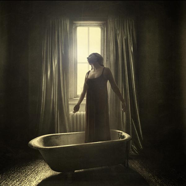 light bath by Bogna Altman