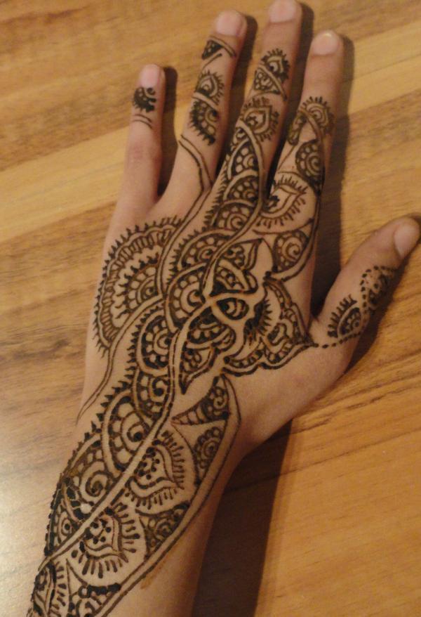 50 Komplizierte Henna-Tattoo-Designs 50 Komplizierte Henna-Tattoo-Designs