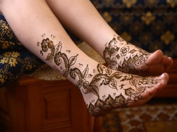 50 Komplizierte Henna-Tattoo-Designs 50 Komplizierte Henna-Tattoo-Designs