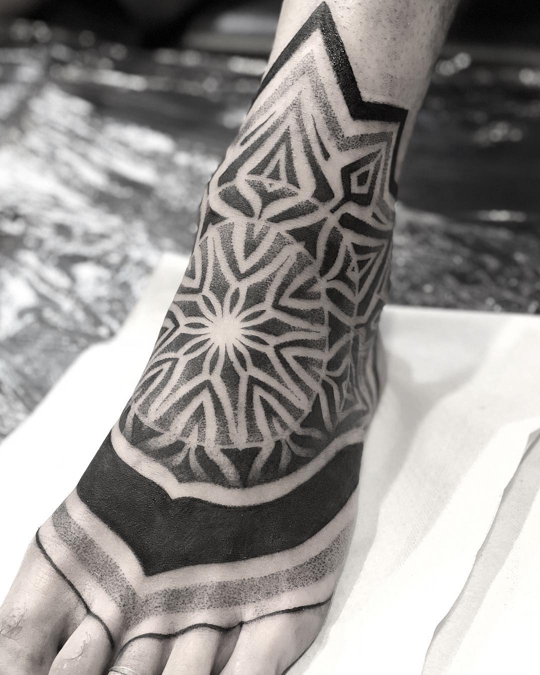 50 Awesome Foot Tattoo Designs | Cuded