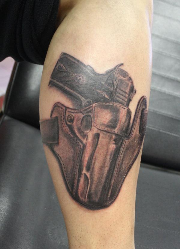 35 Awesome Gun Tattoo Designs | Art and Design