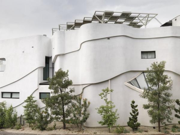 Green Greenberg Green House_2600_450