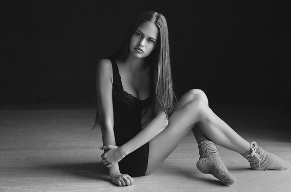 she's got a look_by_Kristina Kazarina600_396