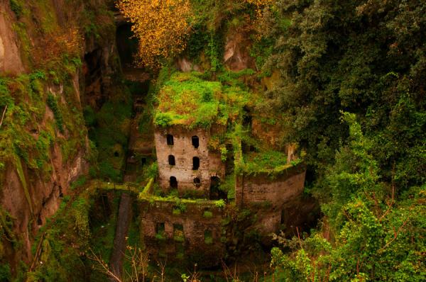 hidden_in_the_valley_by_inviv0600_398