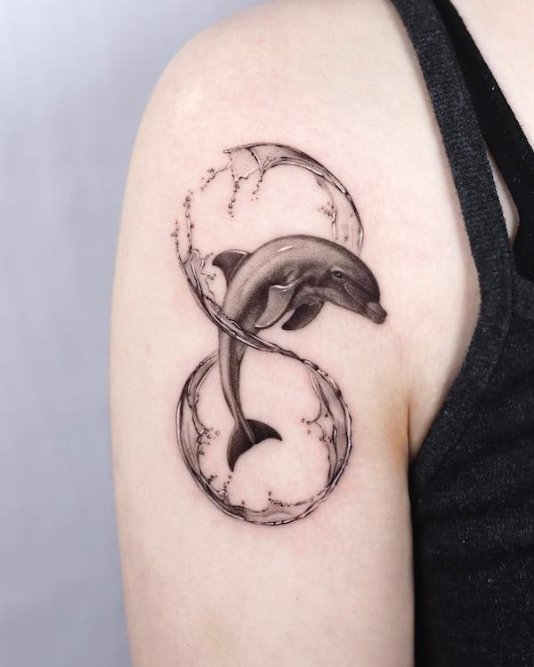 Dolphins and infinity