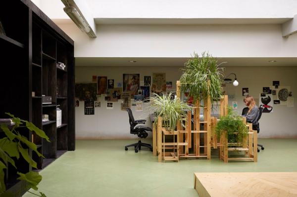 Random Studio Office_4600_399