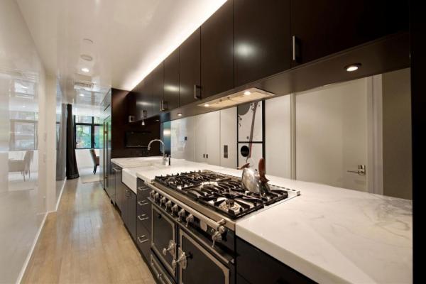 Stunning Modern Townhouse Living_12600_400