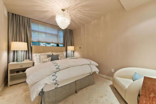 Stunning Modern Townhouse Living_17600_400