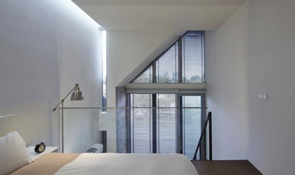Y House in Singapore_4600_356