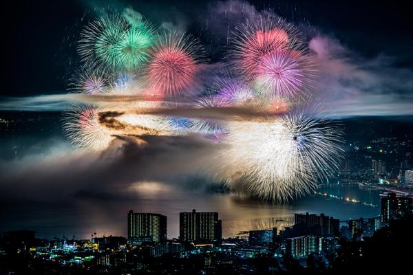 Grand finale by Takk Bulkington