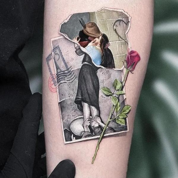 Kissing lovers tattoo