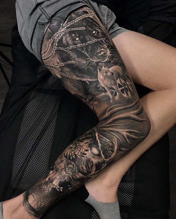 upper leg tattoos for men