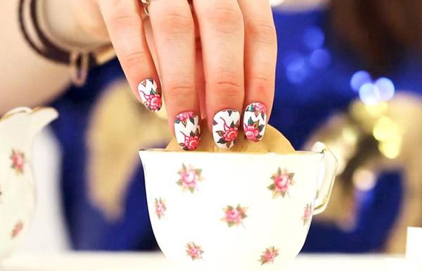 flower nails