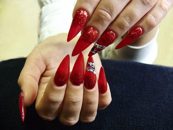 red acrylic nails