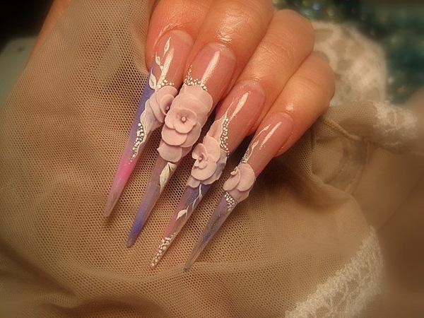 stiletto-nails