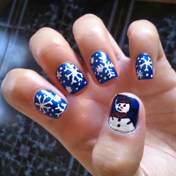 2 Christmas nails