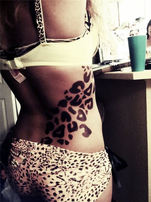 31 cheetah-print-back-side-tattoo