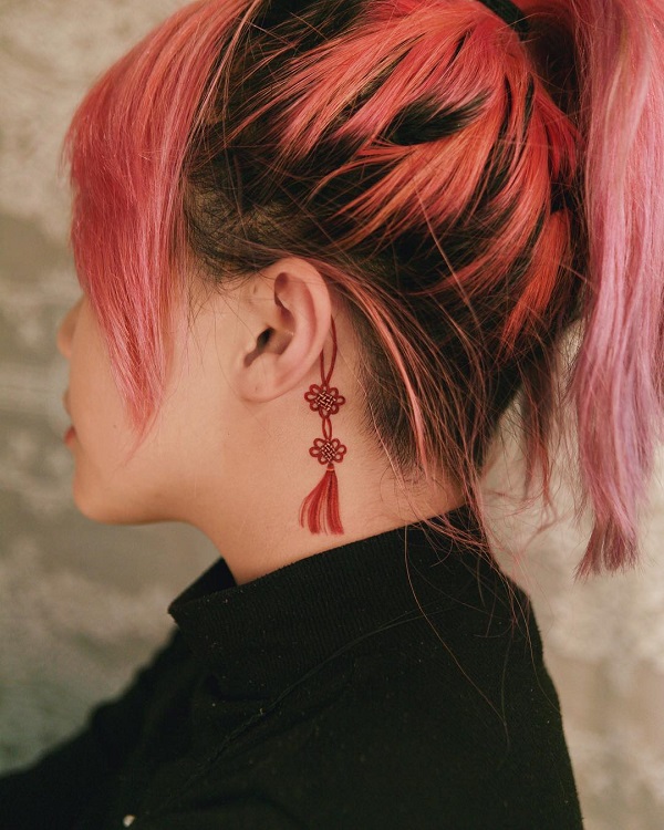 41 Sensuous Behind the Ear Tattoos  Psycho Tats