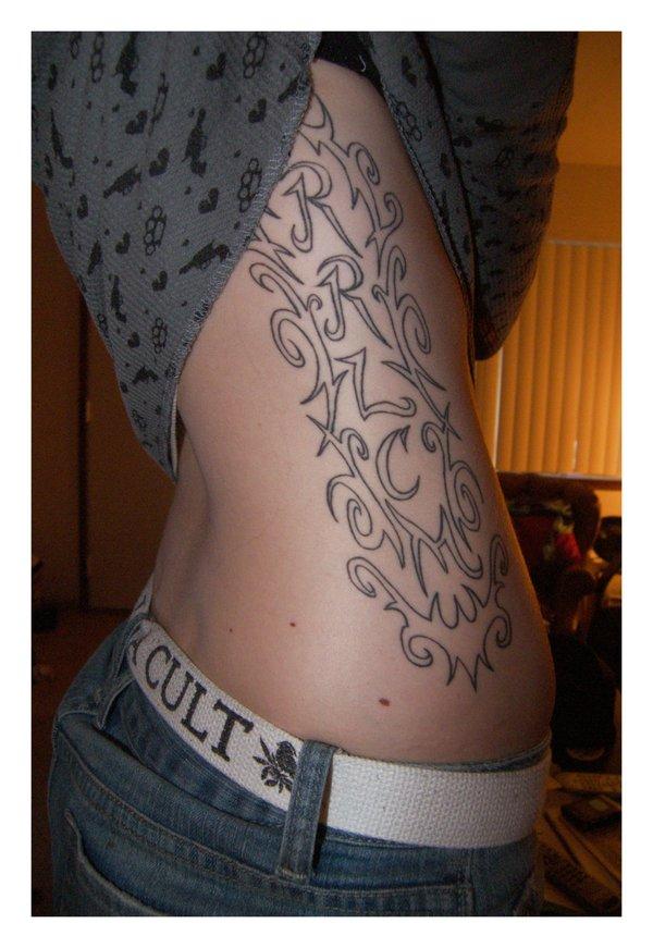 50 Rib Tattoos for Girls | Cuded