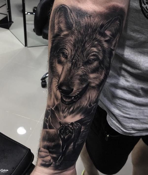 Realistic Wolf Tattoo by Mike DeVries Tattoos