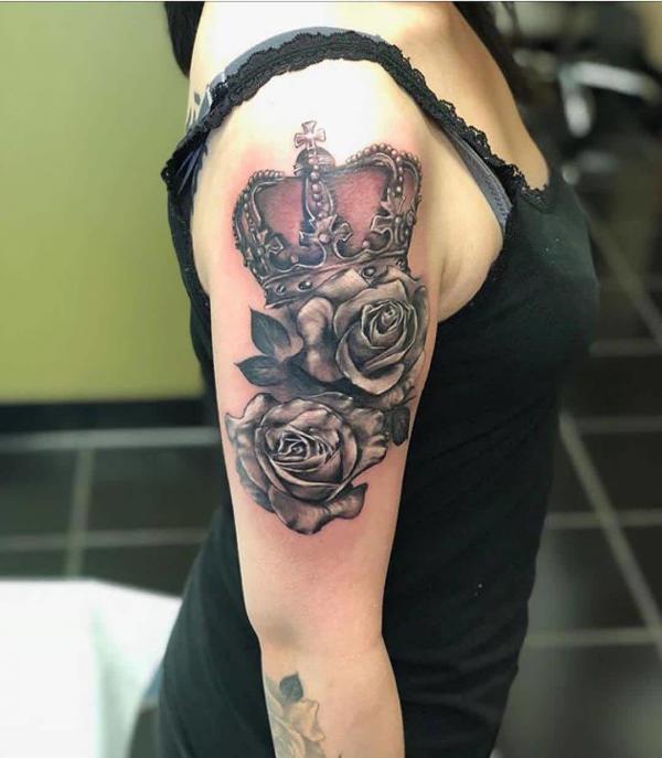 Dark crown and roses