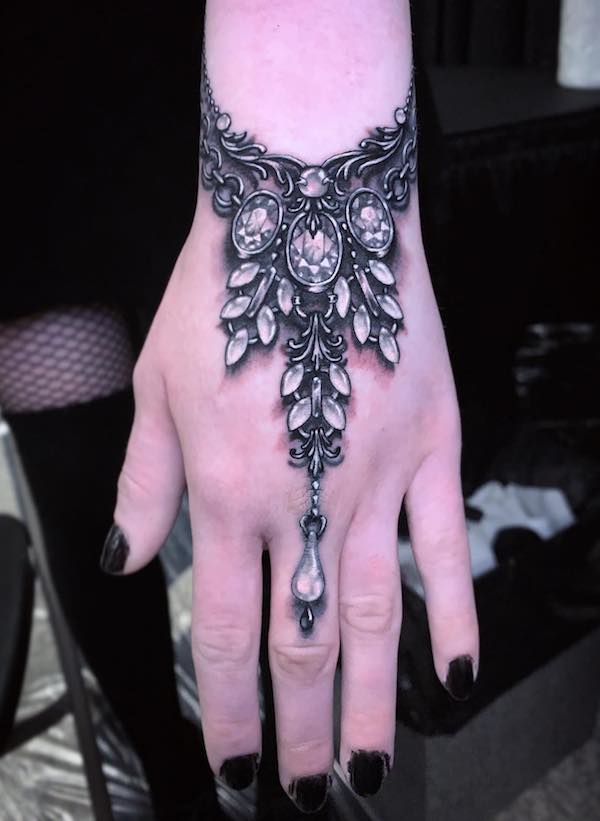 32 Hand Tattoo Ideas for Every Personality Type