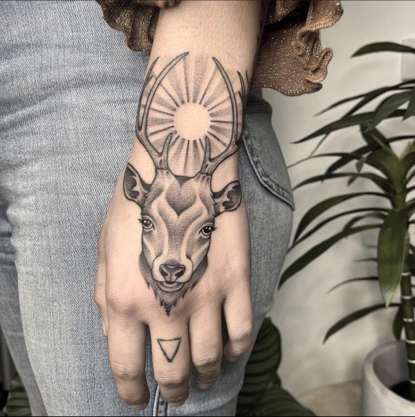 Deer and sun dotwork