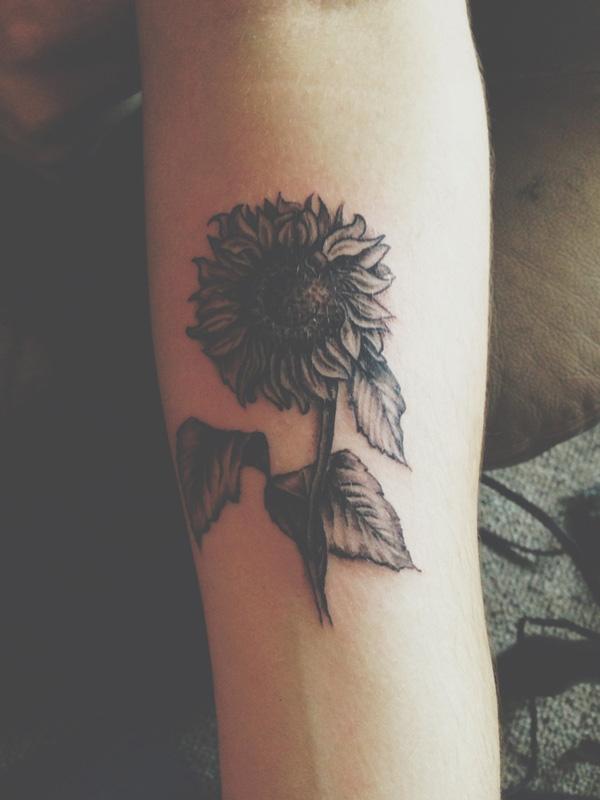 180 Inspirational Sunflower Tattoos with Meaning