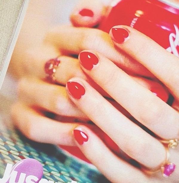 25 heart nail art