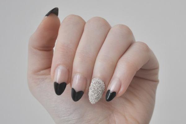 31 heart nail art