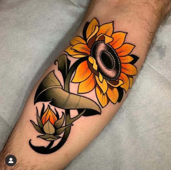 Tattoo ideas, Minimal Realistic Color Sunflower Tattoo