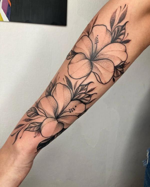 80 Hibiscus Tattoo Designs with Meaning | Art and Design