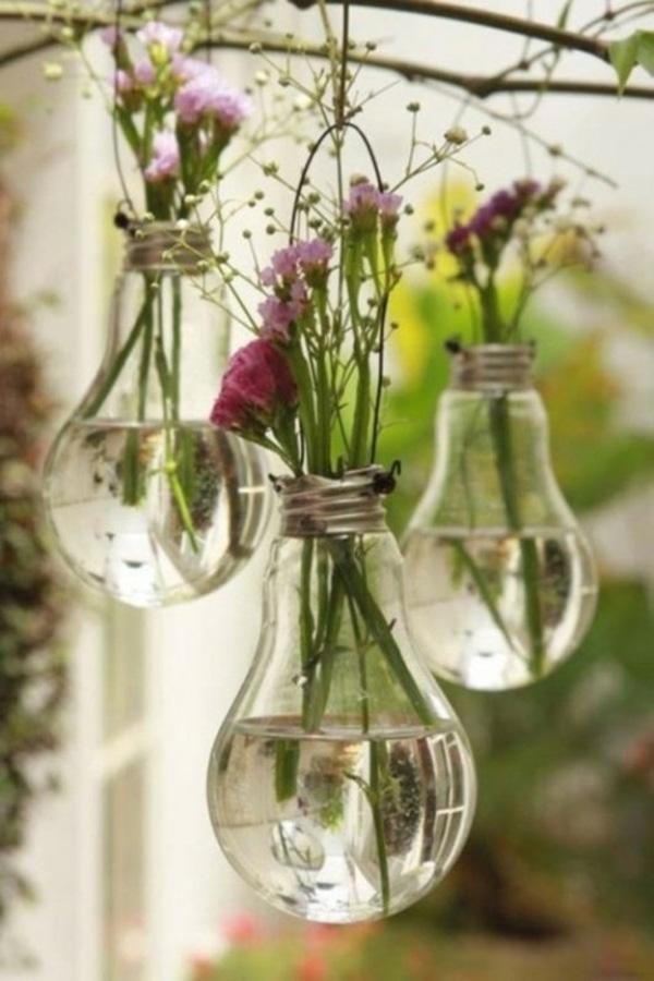 11 lightbulb flower holder
