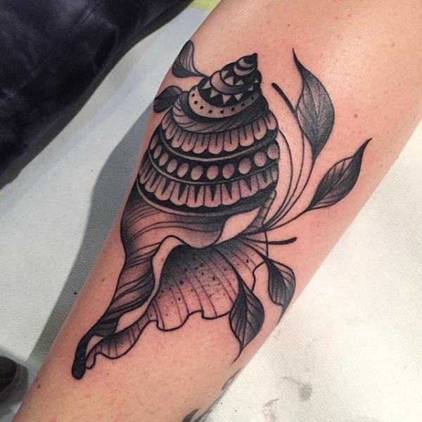 Hawaiian conch shell tattoo