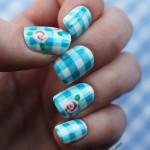 35 Gingham and Plaid Nail Art Designs