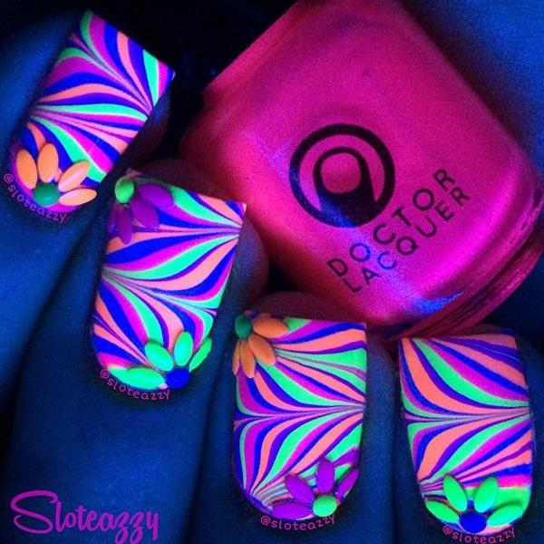 30+ Eye-catching glow nail art designs | Art and Design