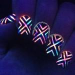 30+ Eye-catching glow nail art designs