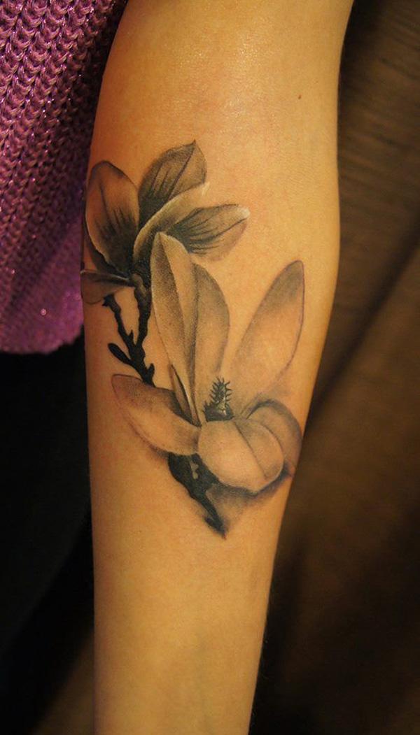 38 Lovely Magnolia Tattoo Ideas to Inspire You in 2023