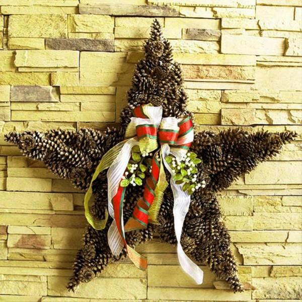 DIY Christmas Design Ideas With Pinecone