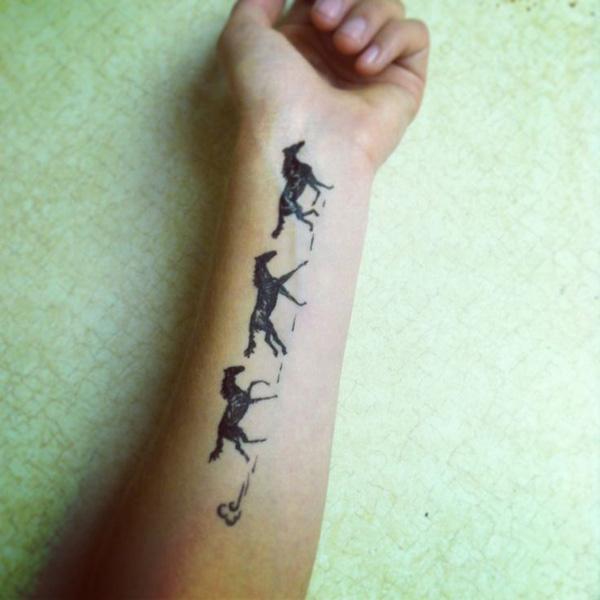 Simple horse tattoo | Tattoos, Horse tattoo design, Horse tattoo