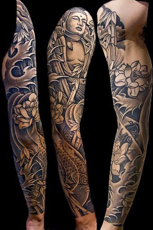 Japanse full sleeve tattoo met Boeddha en vissen 