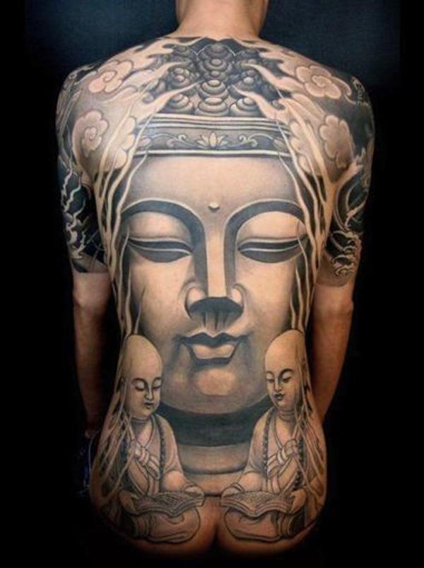 Buddha koko selän tatuointi