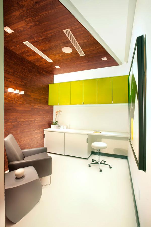 Miami Modern Scandinavian Medical Office-2