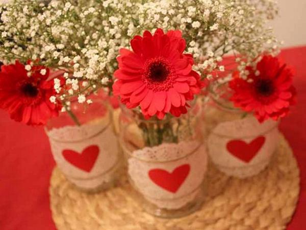 valentines-day-decor-ideas-home-table-red-gerbera-doilies-jars