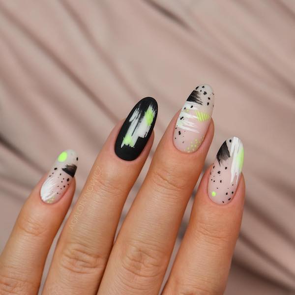 Abstract nail art