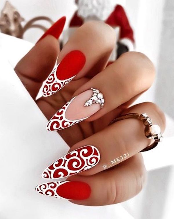 12 Almond-Shaped Nail Designs for Your Next Manicure