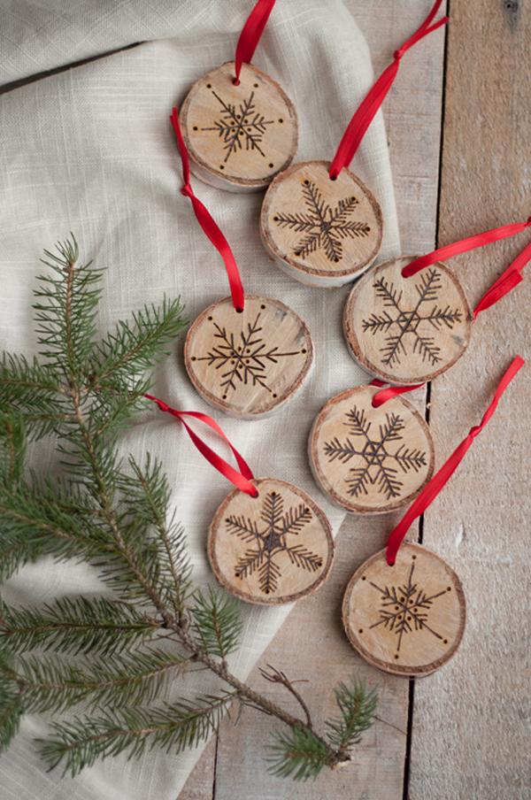 etched-snowflake-ornaments-in-birch