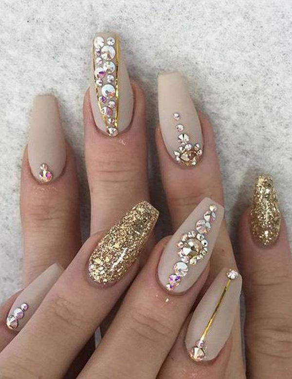 nail art with rhinestones design